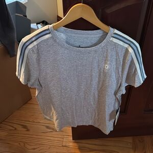 Club Pilates Side Striped short sleeve tee shirt NWT